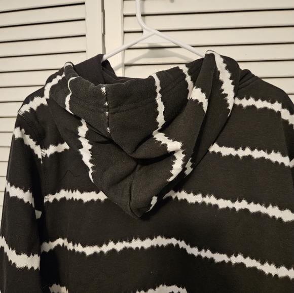 Stranger Things Hoodie NWT - Picture 5 of 8